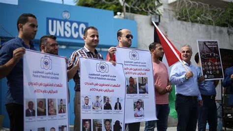 2­4­ ­F­i­l­i­s­t­i­n­l­i­ ­g­a­z­e­t­e­c­i­ ­a­ç­l­ı­k­ ­g­r­e­v­i­n­e­ ­b­a­ş­l­a­d­ı­